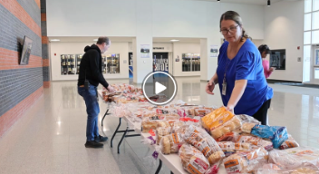 School Food Pantry Supports 200 Students Every Month